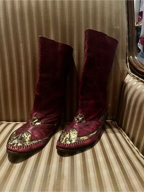 **~ EL VAQUERO ~ ITALIAN LEATHER WESTERN BOOTS ~ SIZE 7 ~ BURGUNDY GOLD ~**